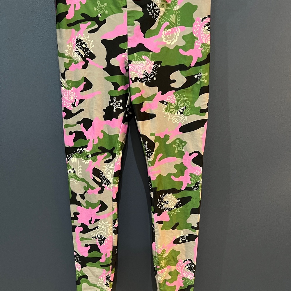 leggings bandana troop Print pink & green Leggings by Koral - Picture 3 of 9